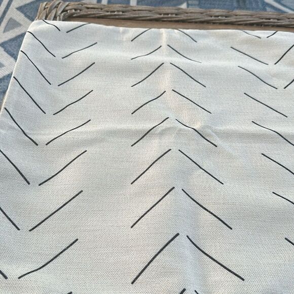 Assorted Geometric Print Pillow Covers (3) 18”x18” - Picture 4 of 5